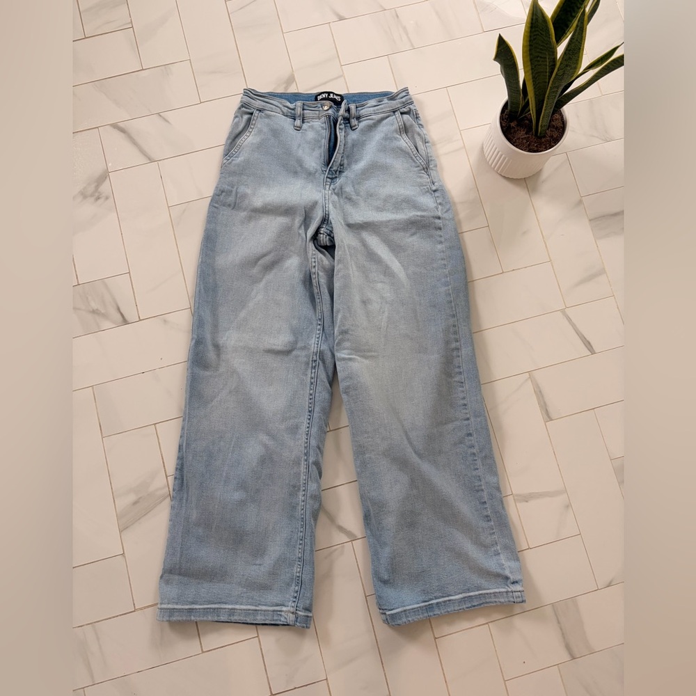 Excellent condition DKNY wide leg jeans